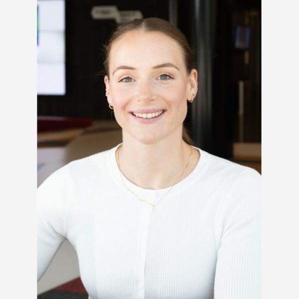 Dr Samantha Alloo