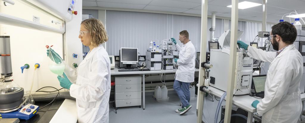 Chemistry instrument lab