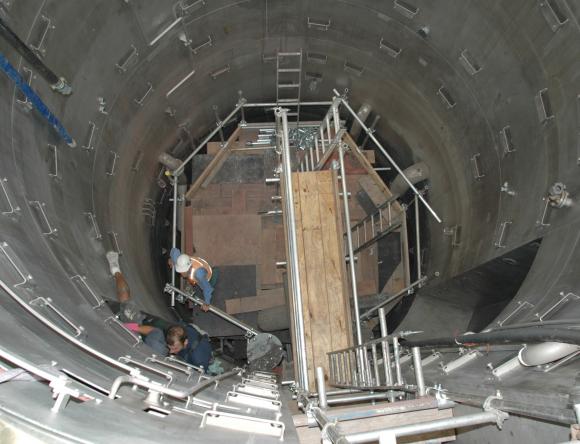 Construction of reactor tank area 2005