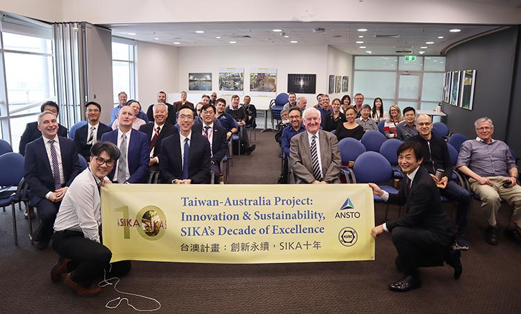 Group shot 10th Anniversary Sika ACNS