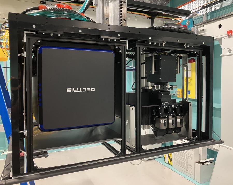 Detectors on front gantry